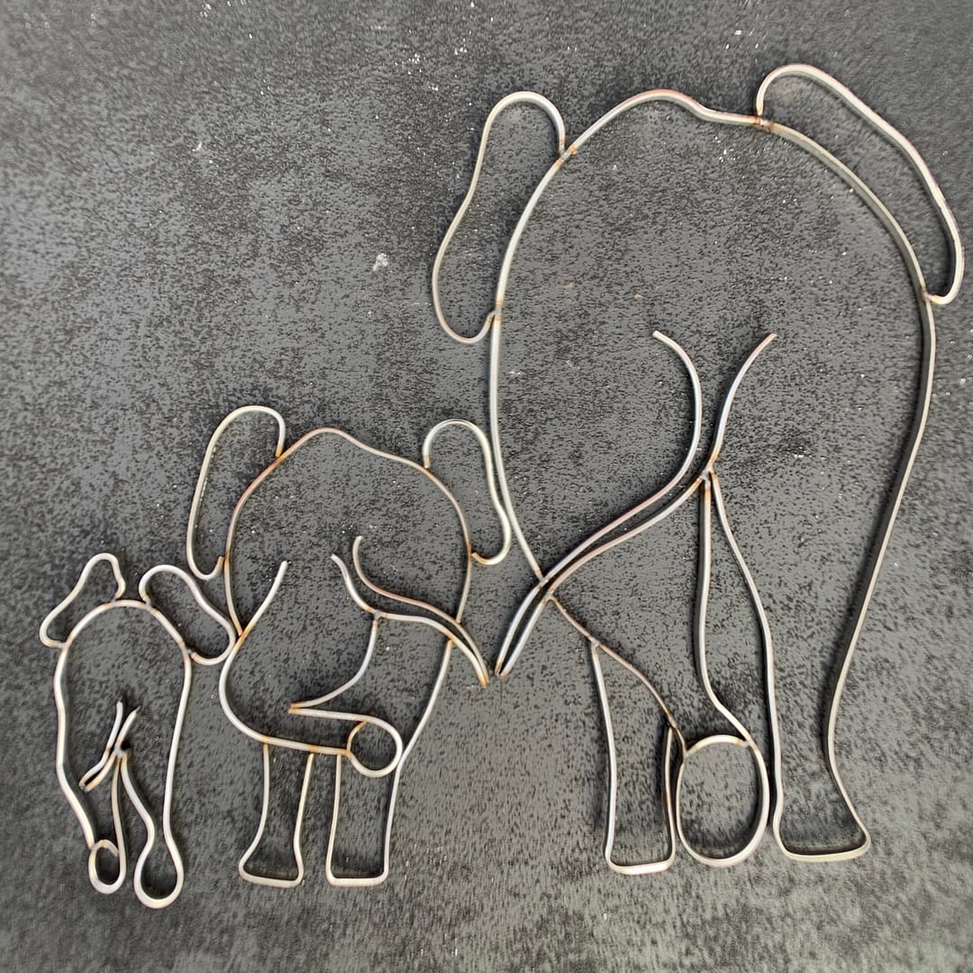 Wire Art Elefanter af Helge Voldbjerg